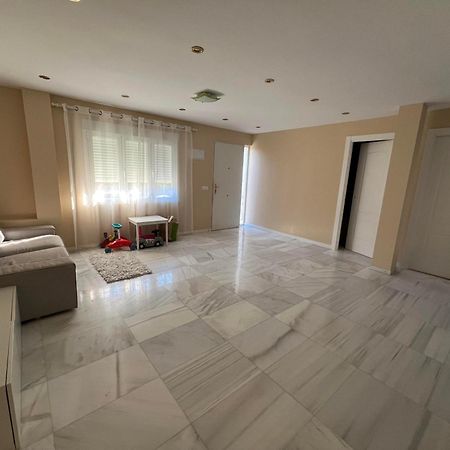Estupenda Villa En Las Afueras Colmenar de Oreja Екстер'єр фото