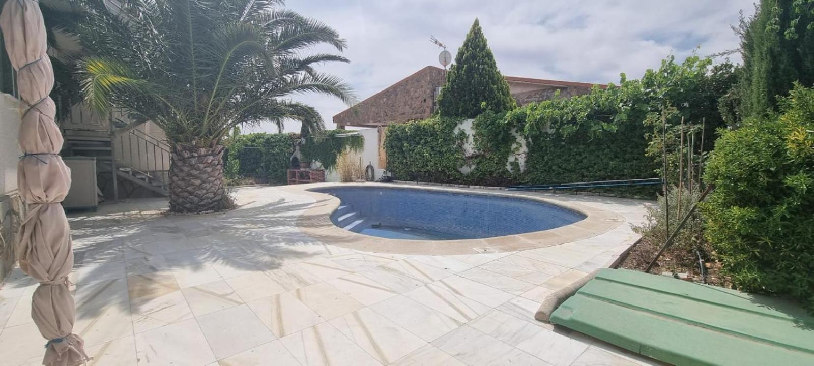 Estupenda Villa En Las Afueras Colmenar de Oreja Екстер'єр фото